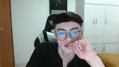 stiv_grant online show from January 25, 2025, 9:25 pm