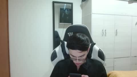 stiv_grant online show from February 2, 2025, 9:08 am