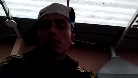 stiven_1207 online show from May 8, 2026, 2:22 pm