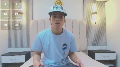 Snapshot of stiven_cooper2 chatting on June 19, 2026, 12:20 pm stiven_cooper2 online show from June 19, 2026, 12:20 pm