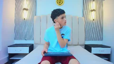 Snapshot of stiven_cooper2 chatting on June 25, 2026, 12:20 pm stiven_cooper2 online show from June 25, 2026, 12:20 pm