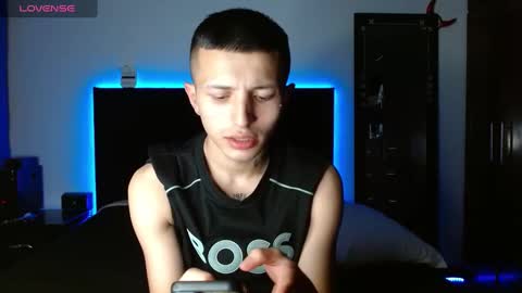 stiven tellez  online show from March 10, 2025, 1:45 am