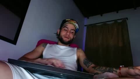 Snapshot of stivenunivers996 chatting on January 25, 2025, 4:45 am stiven online show from January 25, 2025, 4:45 am