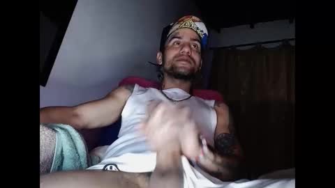 Snapshot of stivenunivers996 chatting on February 4, 2025, 5:10 am stiven online show from February 4, 2025, 5:10 am