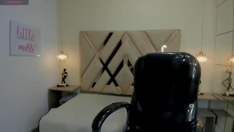 Stiwen online show from March 21, 2026, 4:54 pm