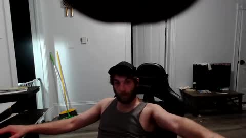 stonedpanda77 online show from October 31, 2025, 3:18 am