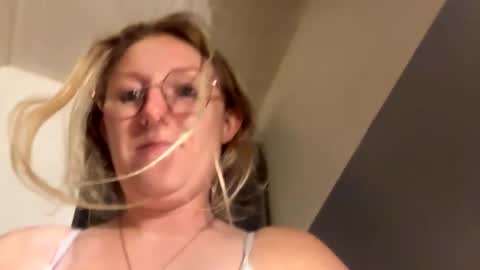 Stormyybabe online show from July 25, 2026, 4:43 am
