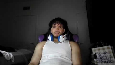 Snapshot of str8dj chatting on June 17, 2026, 4:48 am Dj online show from June 17, 2026, 4:48 am