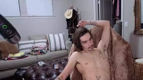 str8whiteboy21 online show from September 28, 2025, 7:36 am