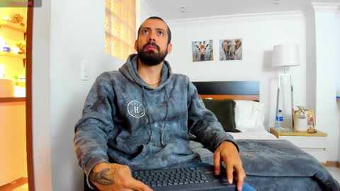 straight__friends online show from February 23, 2026, 3:31 pm