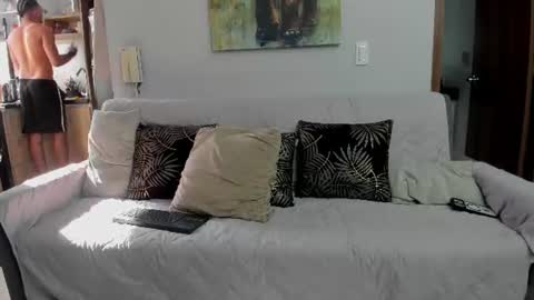 straight__friends online show from June 29, 2026, 1:11 pm