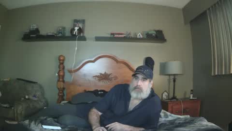 Snapshot of straightbear4you chatting on February 22, 2025, 10:20 pm Straightbear4you online show from February 22, 2025, 10:20 pm