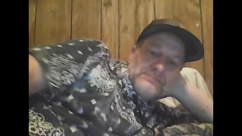 straightmaletouse online show from March 16, 2026, 7:12 am