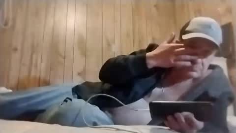 Snapshot of straighttoy chatting on March 10, 2025, 8:15 am straighttoy online show from March 10, 2025, 8:15 am