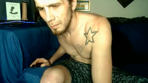 straitpipermann22 online show from November 27, 2025, 9:11 am