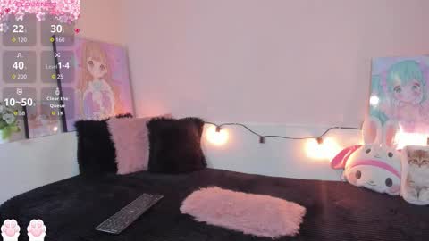 strawberry_kitty_ online show from January 11, 2026, 3:55 am