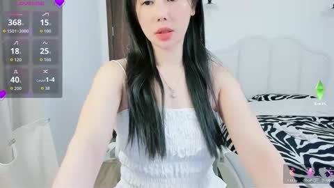 Snapshot of strawberry_loveee chatting on December 15, 2025, 5:23 am strawberry_loveee online show from December 15, 2025, 5:23 am