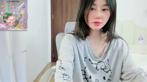Snapshot of strawberry_loveee chatting on February 11, 2026, 5:12 am strawberry_loveee online show from February 11, 2026, 5:12 am