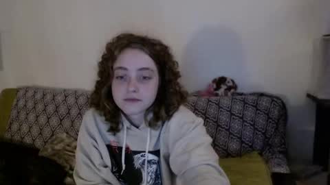 Strawberrylotsacake online show from March 9, 2026, 12:53 pm