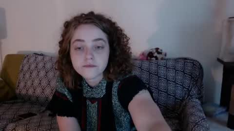 Strawberrylotsacake online show from April 16, 2026, 12:50 pm