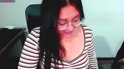 strawlux online show from February 21, 2026, 2:34 am