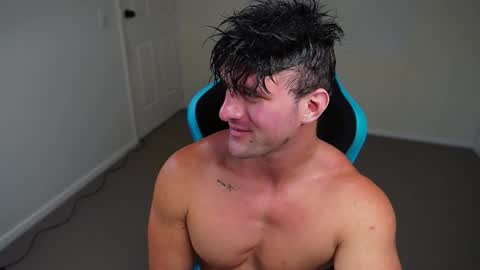 Snapshot of streatmeat chatting on January 13, 2025, 10:56 pm streatmeat online show from January 13, 2025, 10:56 pm