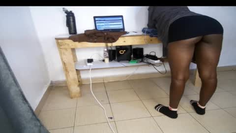 Snapshot of streetlioness chatting on February 23, 2026, 8:28 pm streetlioness online show from February 23, 2026, 8:28 pm