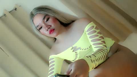 Snapshot of streetlustgirl chatting on February 24, 2025, 4:47 pm lexie online show from February 24, 2025, 4:47 pm