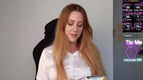 Snapshot of stripmequick chatting on May 19, 2026, 6:14 pm Amorina online show from May 19, 2026, 6:14 pm