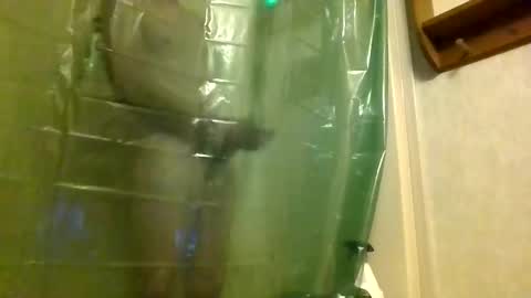 strokesforyou_ online show from November 29, 2025, 3:20 am