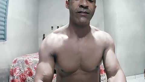 strongdaddyfantastic online show from May 17, 2026, 8:27 pm