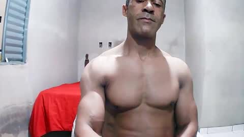 strongdaddyfantastic online show from May 27, 2026, 5:26 am
