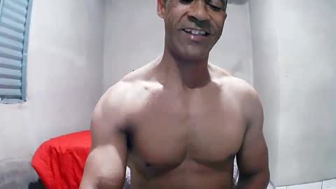 strongdaddyfantastic online show from May 28, 2026, 6:10 am