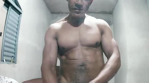Snapshot of strongdaddyfantastic chatting on June 18, 2026, 11:09 pm strongdaddyfantastic online show from June 18, 2026, 11:09 pm