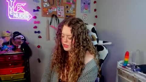 Strwbby online show from February 11, 2026, 5:12 am