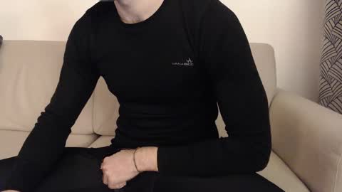 Stud From Paris online show from January 9, 2025, 5:54 pm