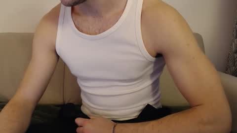 Stud From Paris online show from March 1, 2026, 4:31 pm
