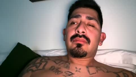 Snapshot of stylezg805 chatting on October 4, 2025, 8:34 am stylezg805 online show from October 4, 2025, 8:34 am