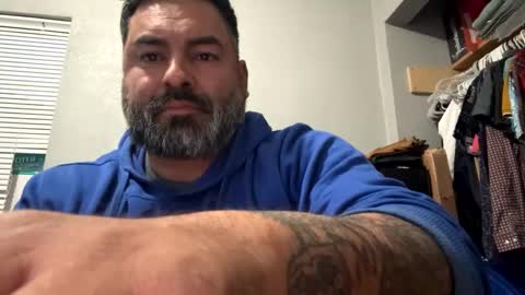 suavecito67 online show from February 1, 2025, 1:44 am