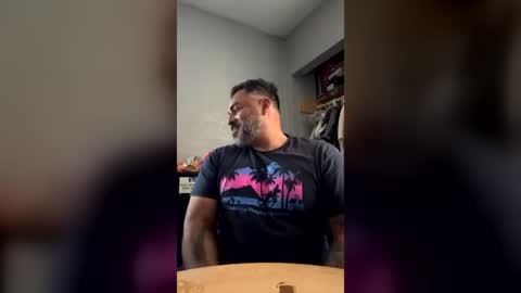 Snapshot of suavecito67 chatting on June 30, 2026, 2:23 am suavecito67 online show from June 30, 2026, 2:23 am