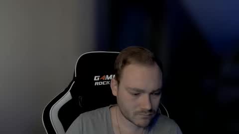 Snapshot of sub_austr chatting on October 4, 2025, 12:52 am sub_austr online show from October 4, 2025, 12:52 am