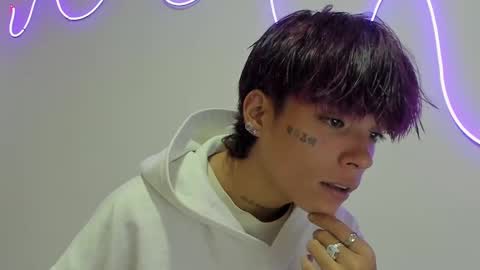 nico online show from October 10, 2025, 6:07 pm