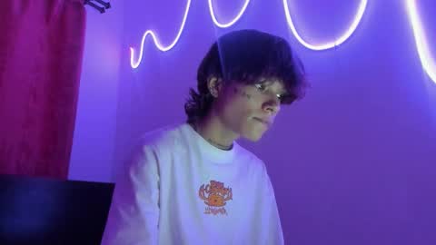 nico online show from December 2, 2025, 5:08 pm