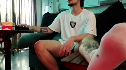 Im Substanc3  online show from September 18, 2025, 5:26 pm