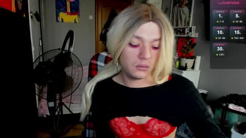 succubu_ss online show from April 7, 2026, 4:24 am