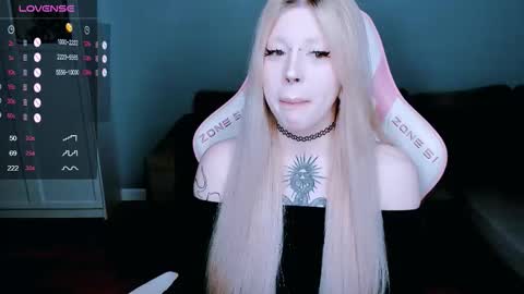 succubus_leslie online show from November 6, 2025, 10:21 pm