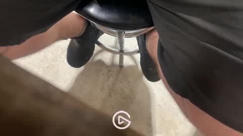 suck_me34 online show from April 30, 2026, 2:18 am