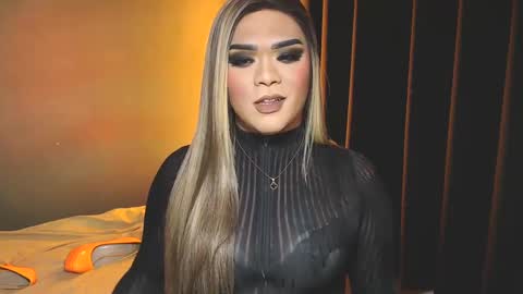 Snapshot of suckablecockoffreya chatting on December 8, 2024, 9:19 pm JADE ELYSE online show from December 8, 2024, 9:19 pm