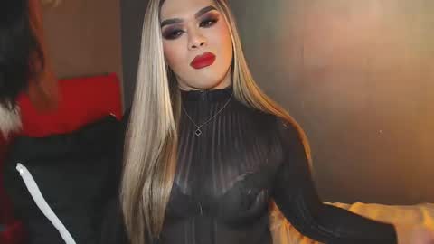 Snapshot of suckablecockoffreya chatting on February 1, 2025, 10:15 am JADE ELYSE online show from February 1, 2025, 10:15 am