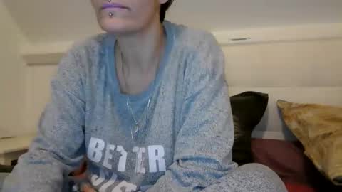 sucrette5629 online show from December 15, 2024, 12:06 pm